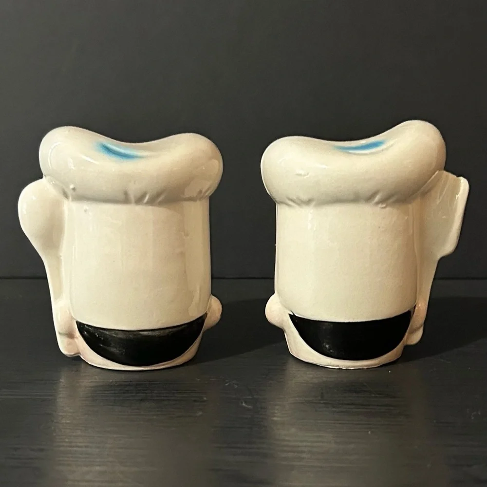 Vintage 70s Chef Hat Salt and Pepper Shakers, Made in Japan